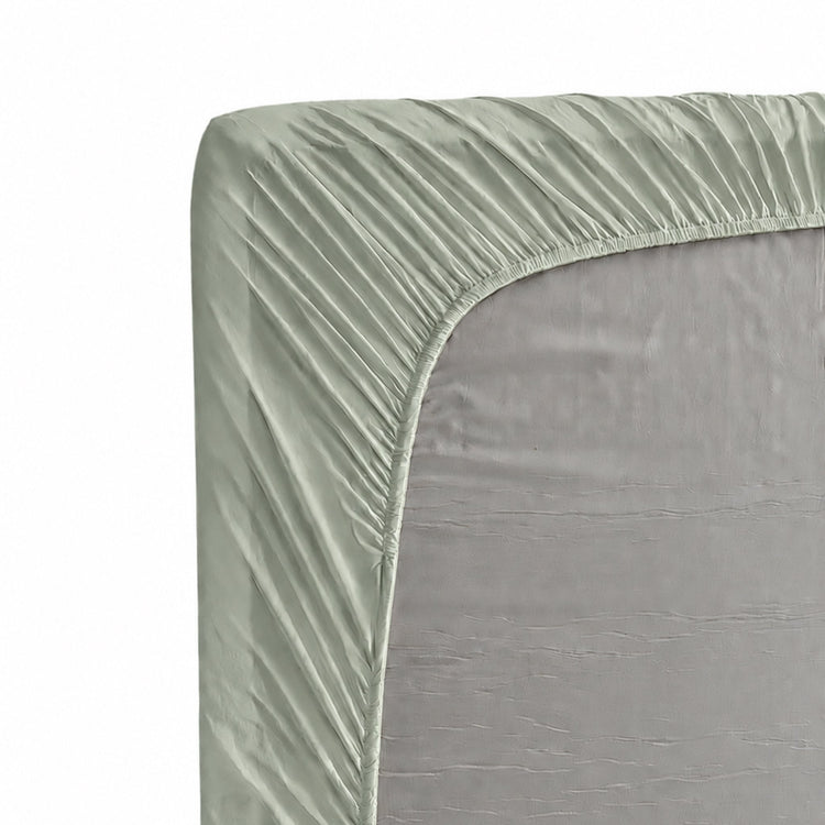 Fitted Sheet vs Flat Sheet